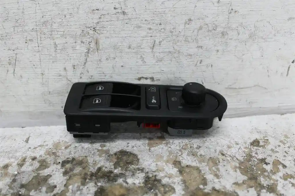 Used Volkswagen, Transporter Power Window Switch Rh Front (Master Switch) W/ Central Lock Type T5 08/04 05/11 2007 – image 1 - All Good Parts