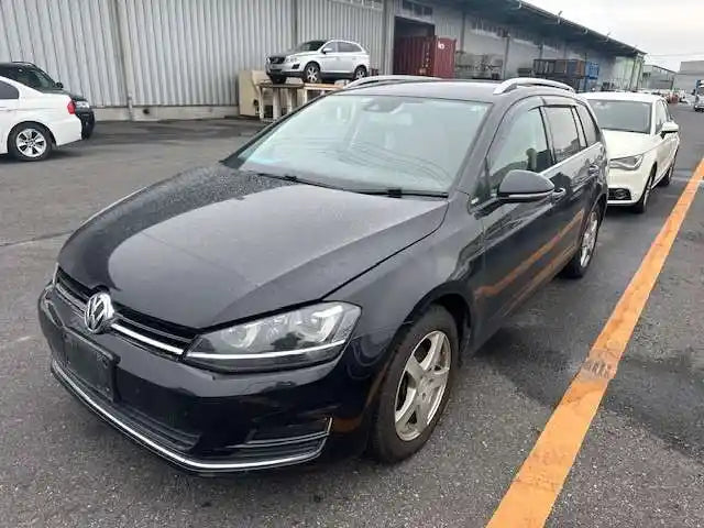 Used Volkwagen Golf 2015 – image 1 - All Good Parts