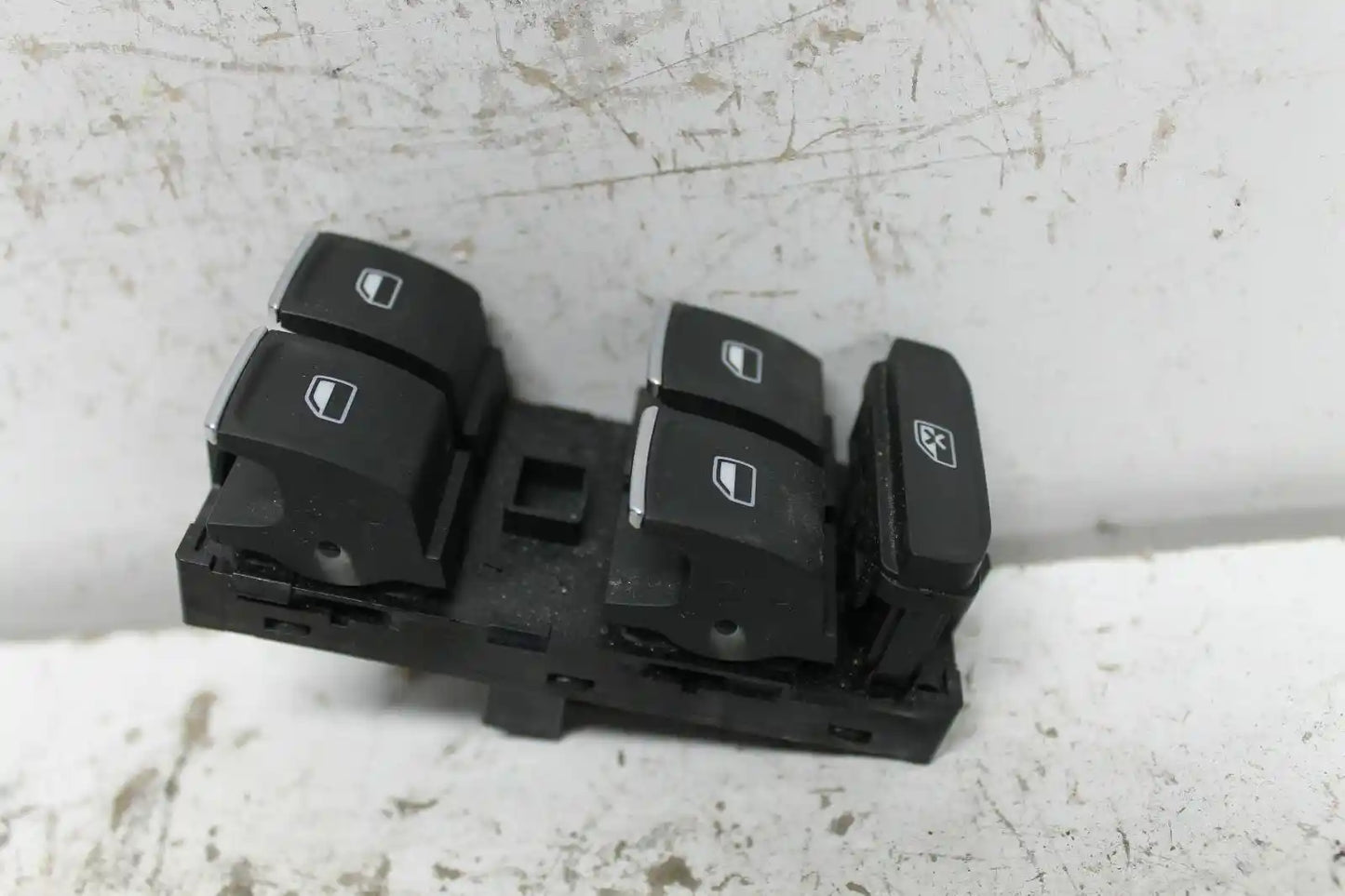 Used Volkwagen, Golf Power Window Switch Rh Front (Master Switch) Gen 7 Wagon 12/12 08/20 2015 – image 1 - All Good Parts