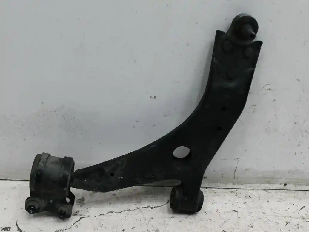 Volvo, S40 Left Front Lower Control Arm From Vin 209291 03/04 08/12