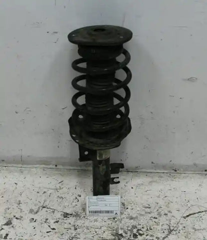 Volvo, S70/V70/C70 Left Front Strut V70 Bw 03/08 01/13