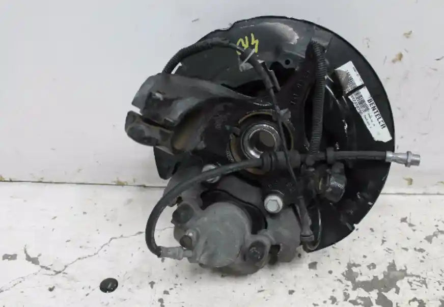 Volvo, V50 Right Front Hub Assembly M Series Last 6 Vin Is From 214683 03/04 08/12