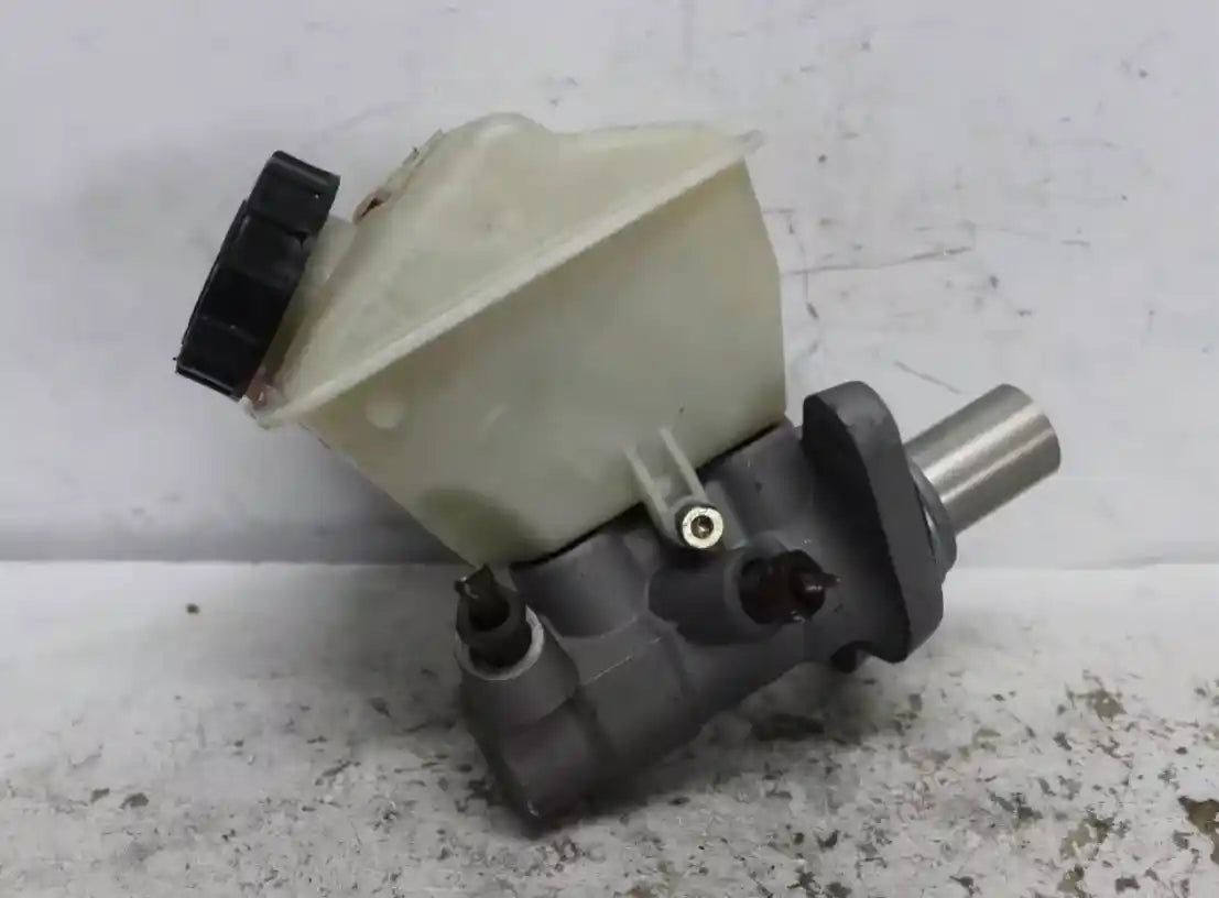 Used Volvo, Xc90 Master Cylinder 07/03 12/14 2010 – main images - All Good Parts