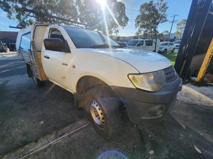 Mitsubishi, Triton Trans/Gearbox , Manual, 2Wd, Petrol, 2.4, 4G64, 5 Speed, Mn, 08/09-04/15
