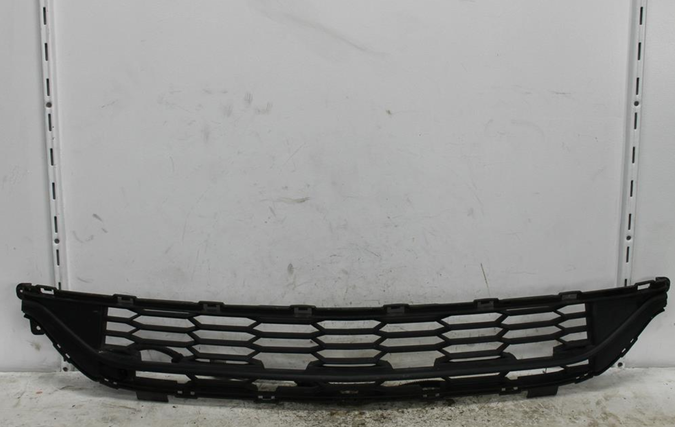 Holden, Cruze Grille Bumper Grille Jh 01/15 01/17