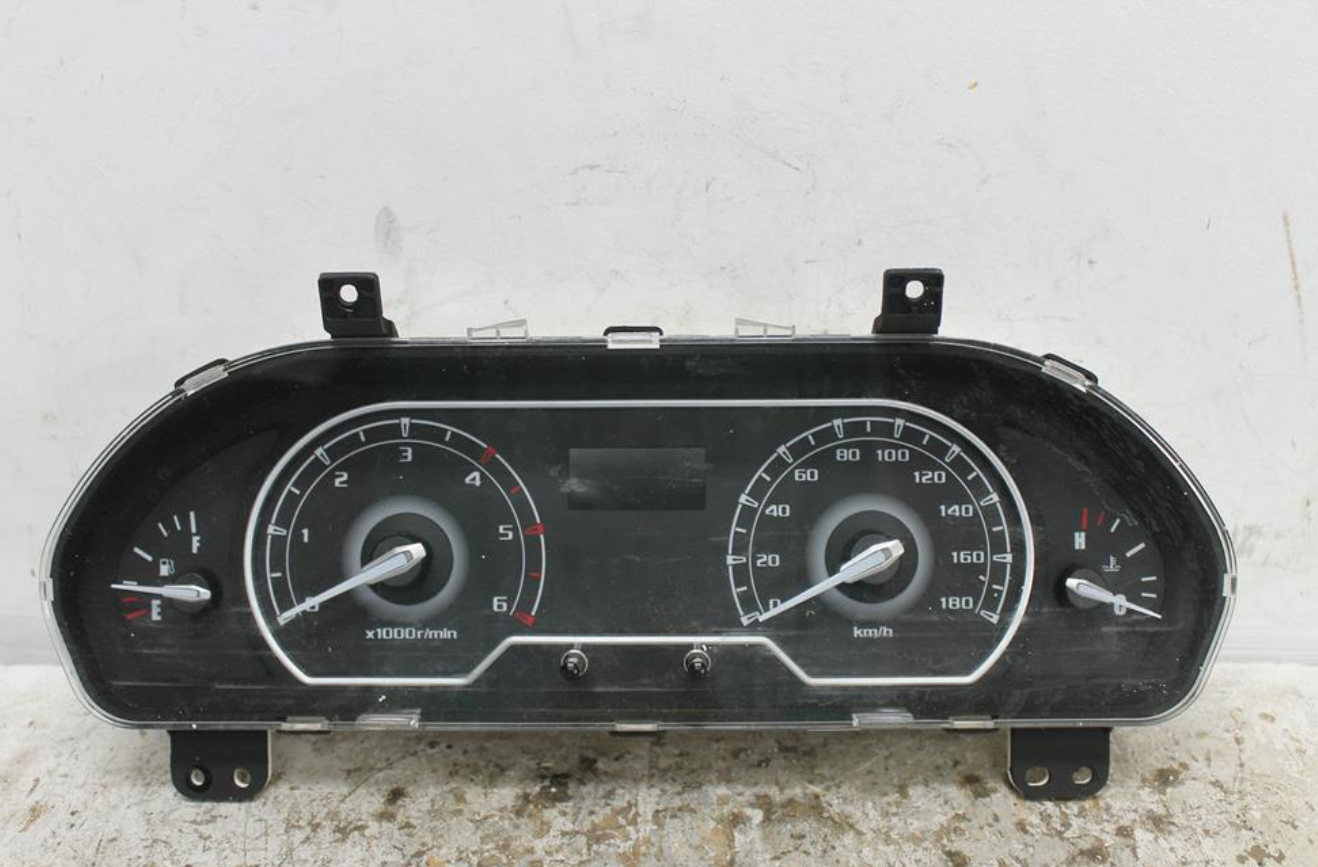 LDV, V80 Instrument Cluster 2.5 Auto T/M 01/13