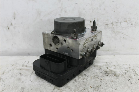 Toyota, Corolla Abs Pump/Modulator Zre182R Hatch Non Hybrid Auto T/M 10/12 03/15