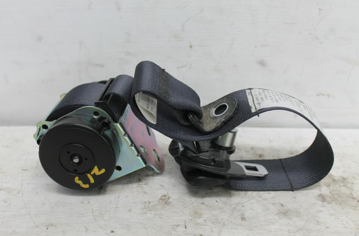 Used Mitsubishi, Outlander Seat Belt Lh Rear Mid Seat Belt Only Zh 09/09 10/12 2012 – image 1 - All Good Parts