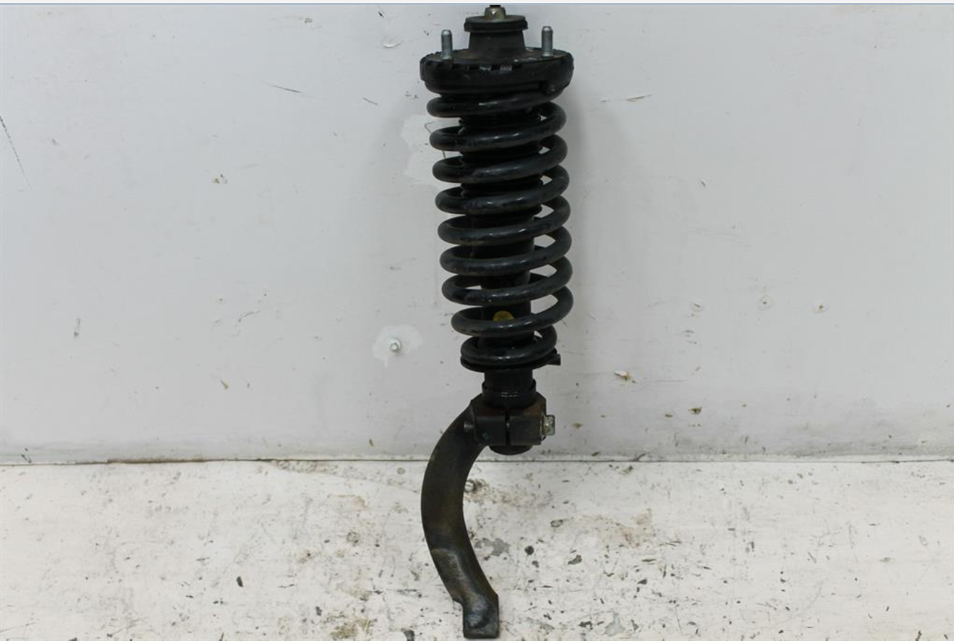 Ssangyong, Rexton Left Front Strut Y220 Y285 07/06 11/12