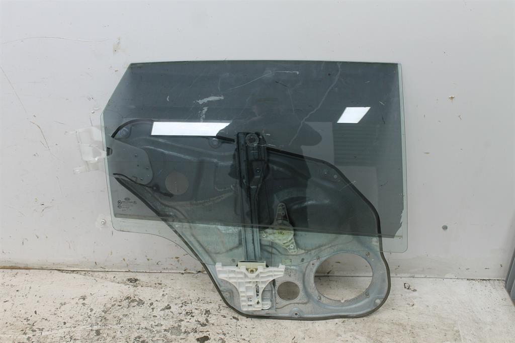 Kia, Sorento Right Rear Door Window Xm 10/09 12/14