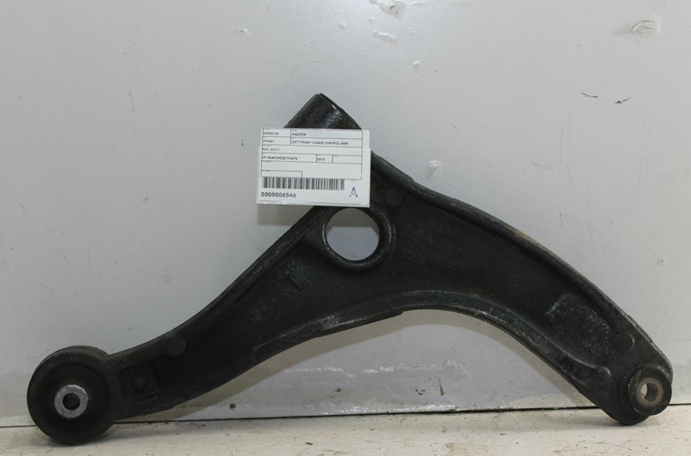 Renault, Master Left Front Lower Control Arm X62 09/11