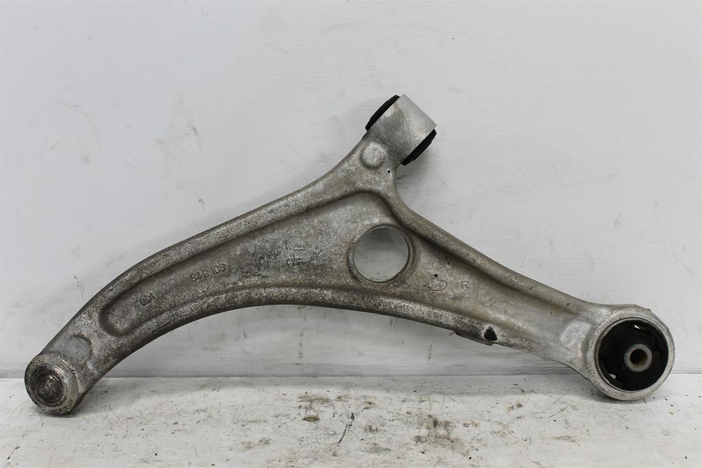 Used Hyundai, I40 Right Front Lower Control Arm Vf 09/11 05/15 2013 – image 1 - All Good Parts