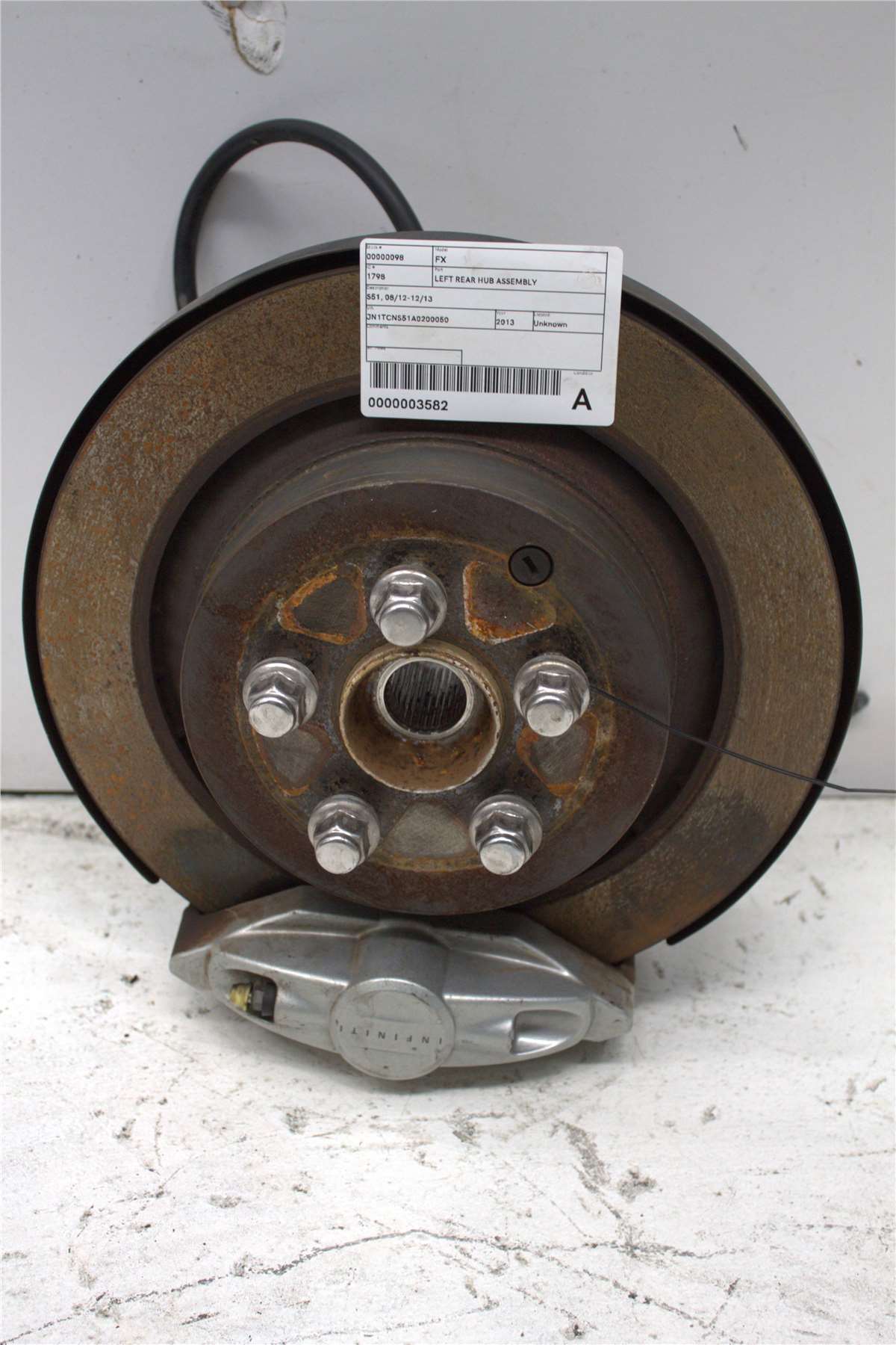 Infiniti, FX37 Left Rear Hub Assembly S51 08/12 12/13