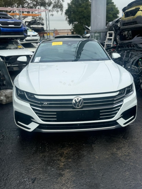 Used Volkswagen, Arteon  Engine , Petrol, 2.0, Turbo, 206 Kw, 3H, Djhc Code, 06/17  – main images - All Good Parts