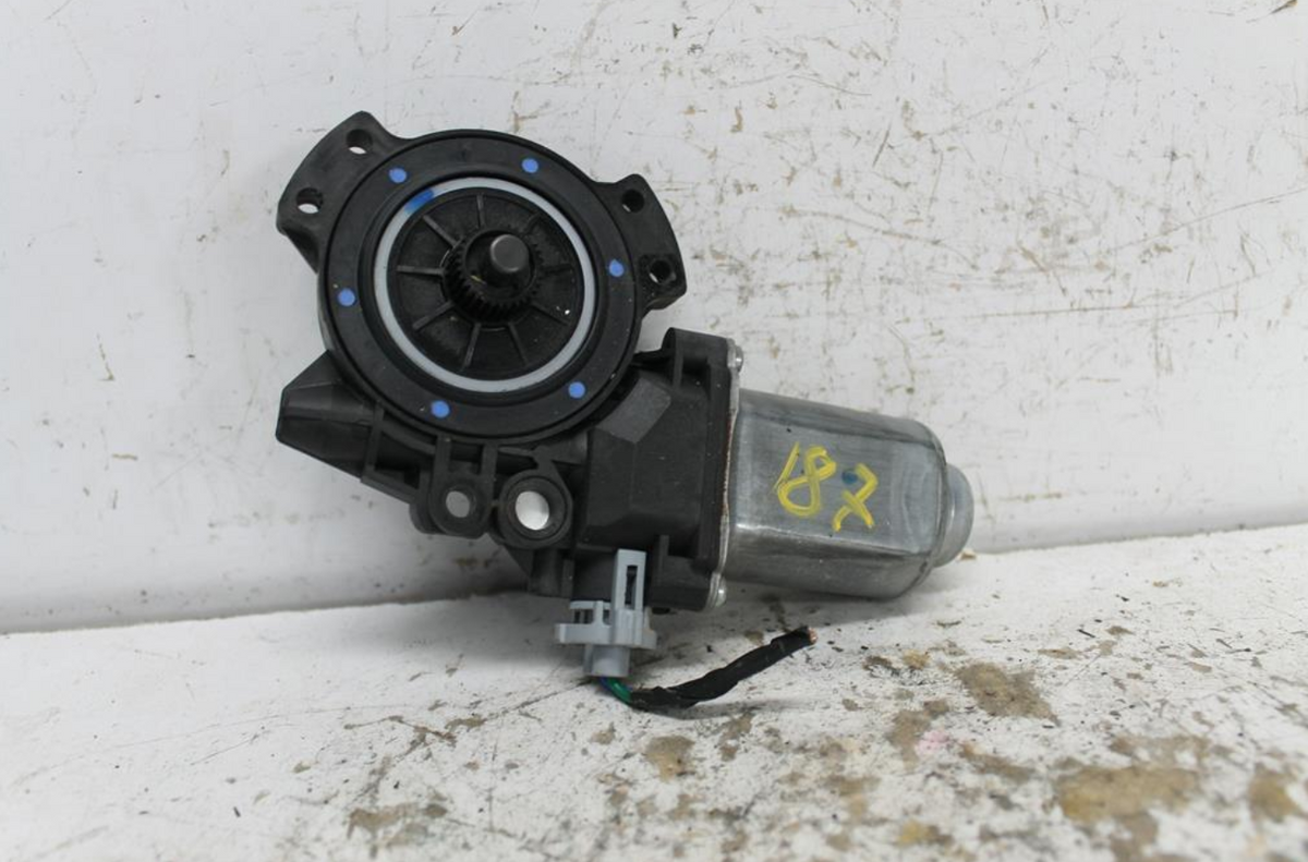 Used Hyundai, IX35 Left Rear Wnd Reg/Motor Door Motor Only Lm Series 11/09 01/16 2010 – image 1 - All Good Parts