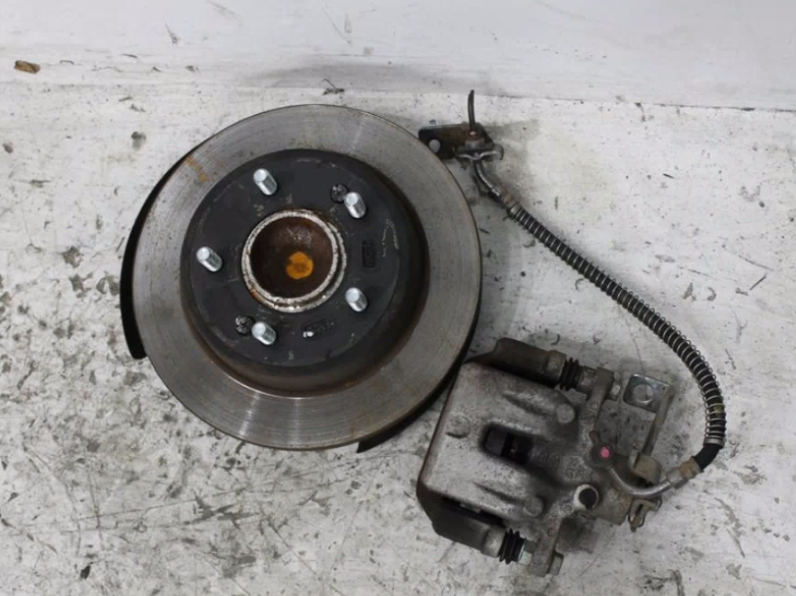 Hyundai, Veloster Right Rear Hub Assembly Fs 12/11 02/18