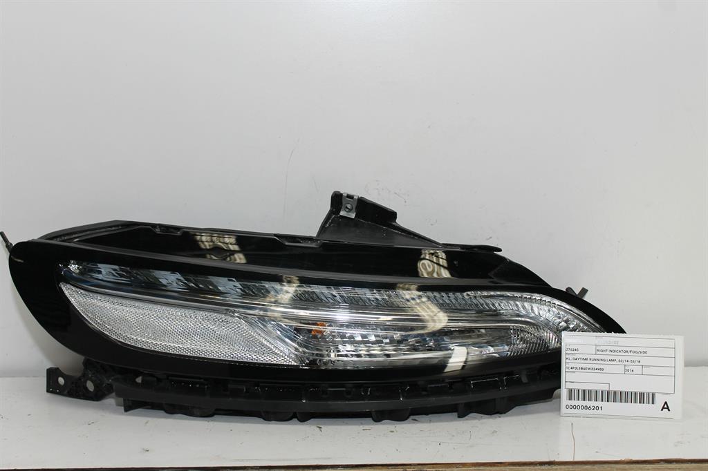 Jeep, Cherokee Right Indicator/Fog/Side Kl Daytime Running Lamp 02/14 03/18