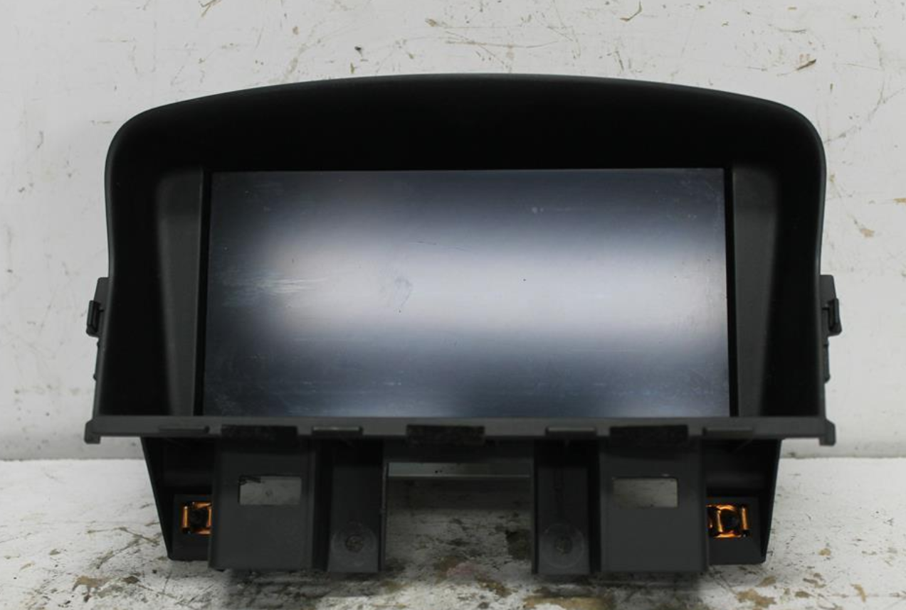 Used Holden, Cruze Stereo/Head Unit Display Screen Sat Nav Type Jh 03/11 01/17 2011 – image 1 - All Good Parts