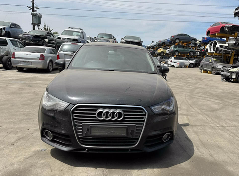 Audi, A1 Left Headlamp ,  8X, A1, Χενον Τυρε, 12/10-12/14