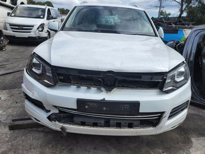 Used Volkswagen, Touareg Right Headlamp , 7P, Xenon, 08/14-04/18  – main images - All Good Parts
