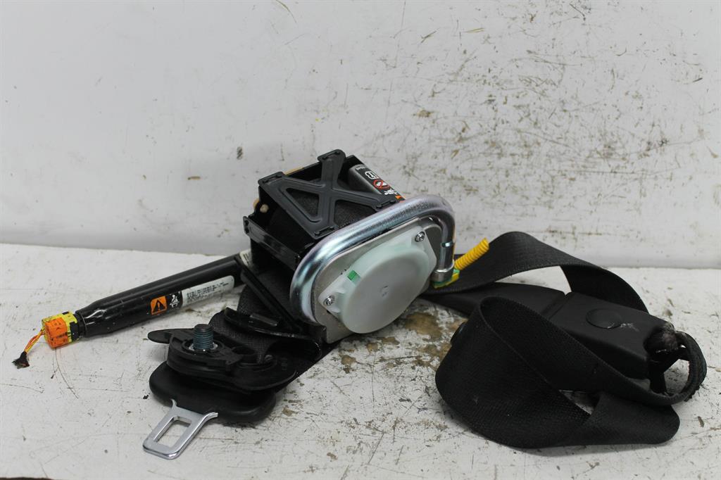 Used Holden, Trax Seat Belt Rh Front Seat Belt Only Tj Series 08/13 09/16 2016 – image 1 - All Good Parts