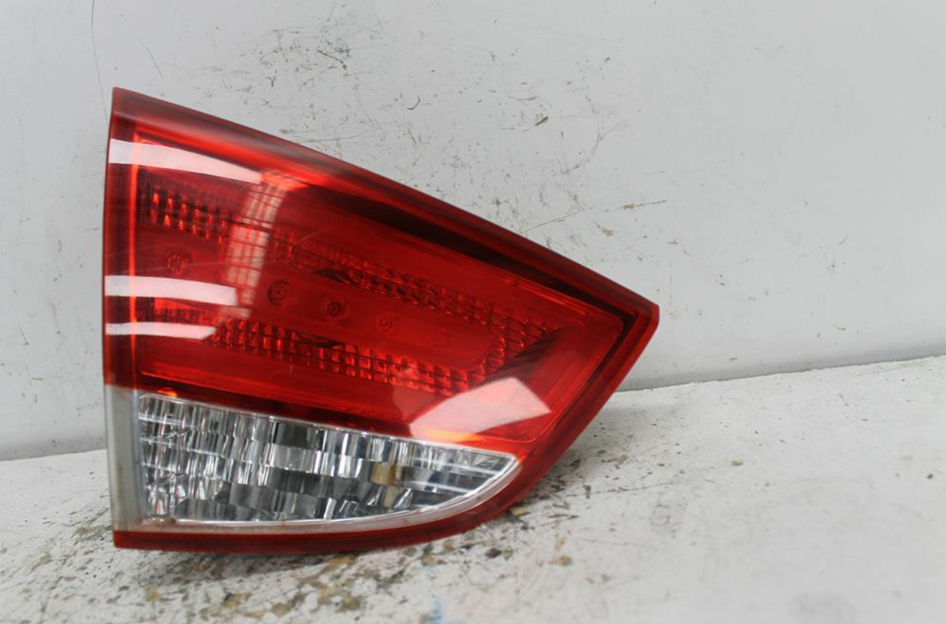 Hyundai, IX35 Rear Garnish Tailgate Lamp (Lh Side) Lm Series (Vin Kmhj) 11/09 01/16