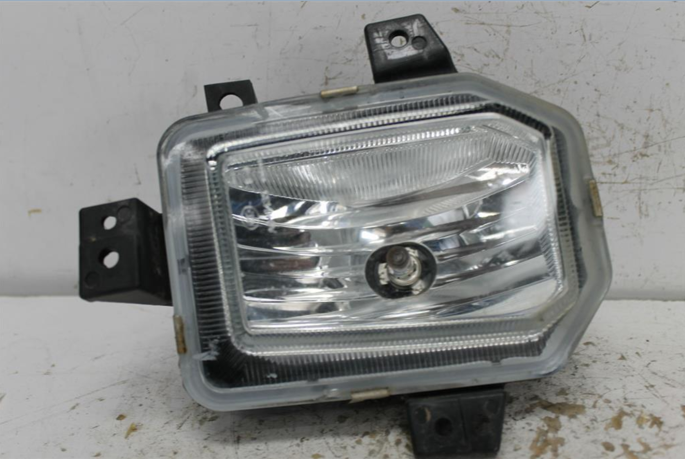 LDV, T60 Right Indicator/Fog/Side Sk8C Bumper Foglamp 07/17 08/21