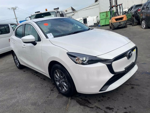Mazda, 2 Trans/Gearbox , Auto, Petrol, 1.5, Skyactiv-G, Dj/Dl, 04/17
