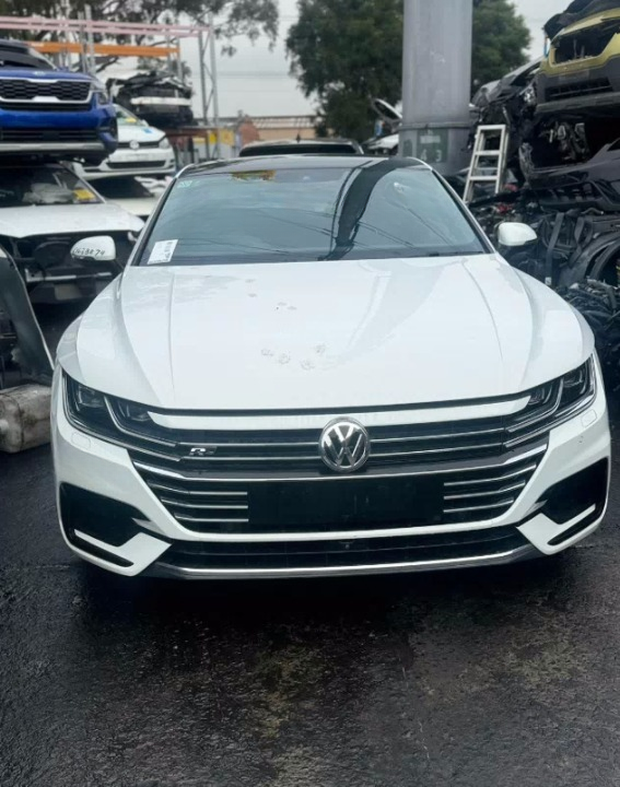 Used Volkswagen, Arteon Right Headlamp , Led Type, 3H, 06/17  – main images - All Good Parts