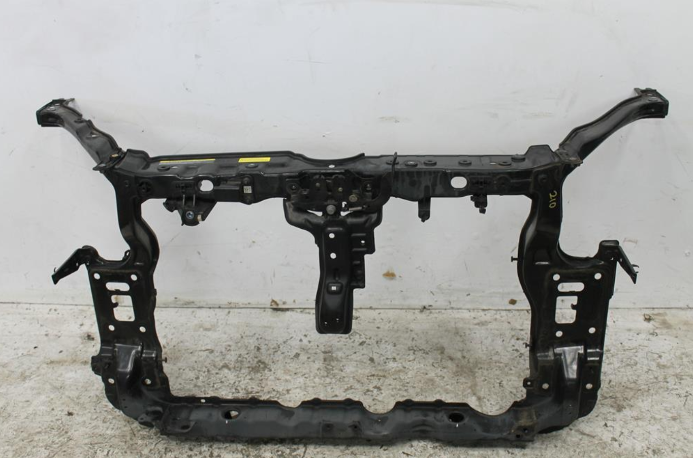Used Renault, Koleos Radiator Support H45 09/08 04/16 2012 – image 1 - All Good Parts