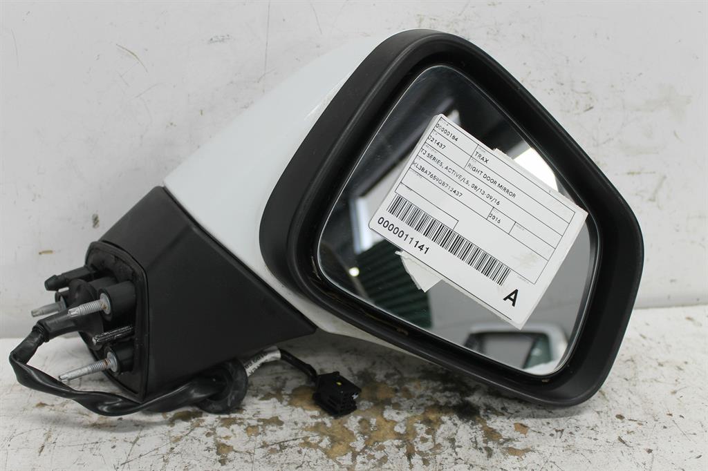 Used Holden, Trax Right Door Mirror Tj Series Active/Ls 08/13 09/16 2016 – image 1 - All Good Parts