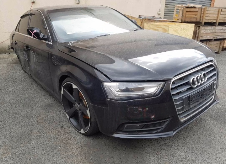 Used Audi, A4  Right Headlamp ,  B8 8K, Xenon-Non Adaptive, 07/12-01/16  – main images - All Good Parts