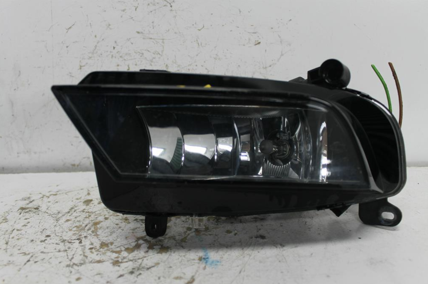 Audi, A4 Left Indicator/Fog/Side Bumper Foglamp B8 8K 02/12 01/16