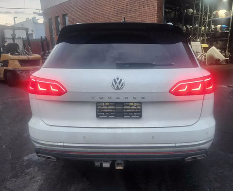 Volkswagen, Touareg Right Headlamp , Cr, Led, Matrix Beam Type, 05/18-08/23