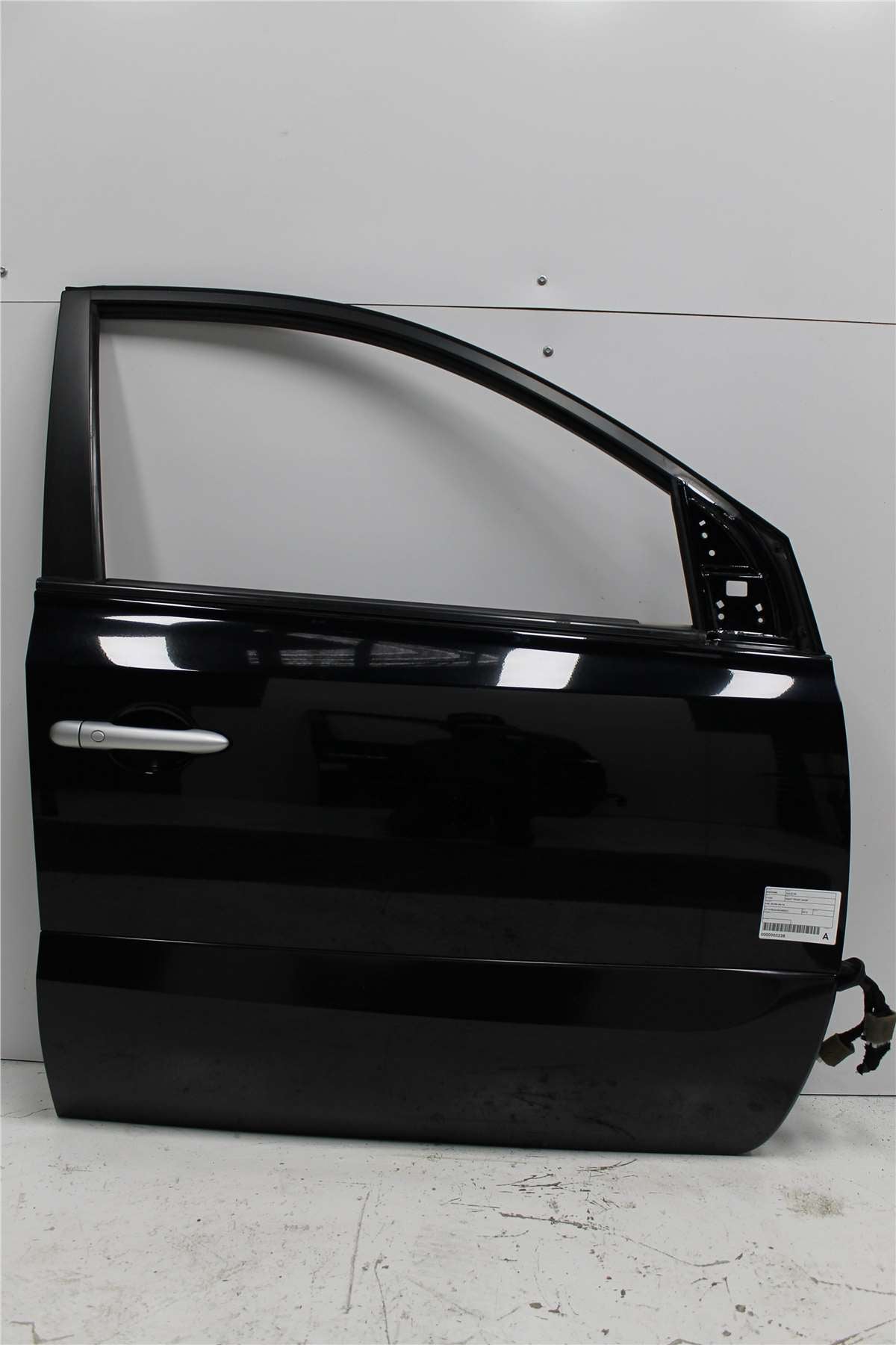 Renault, Koleos  Right Front Door H45 09/08 04/16