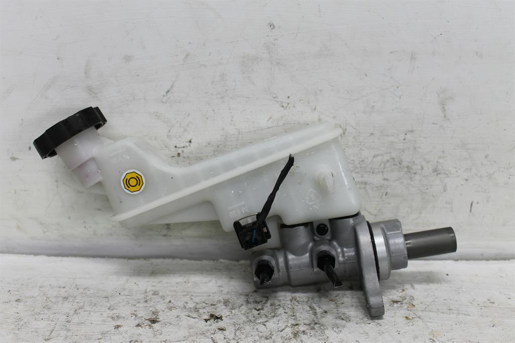 Used Kia, Cerato Master Cylinder Yd 04/13 05/18 2018 – image 1 - All Good Parts