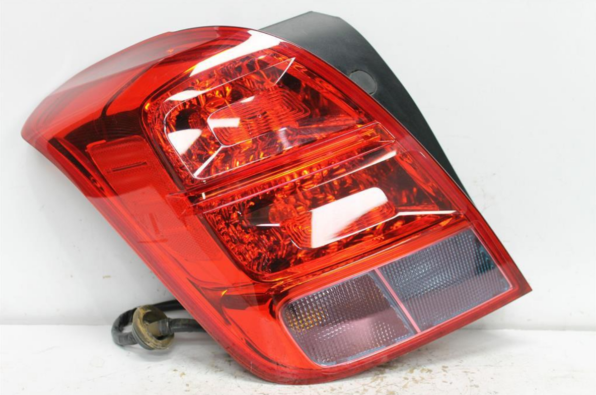 Used Holden, Trax Left Taillight Tj In Body Non Led Type 08/13 12/20 2017 – image 1 - All Good Parts