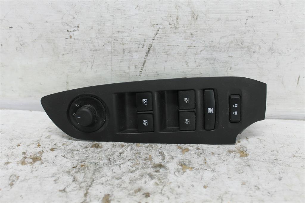 Used Holden, Trax Power Window Switch Rh Rear Tj Series 08/13 12/20 2013 – image 1 - All Good Parts