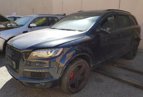 Audi, Q7 Right Headlamp , 4L, Xenon, Adaptive Type, V12 Eng, 10/09-08/15