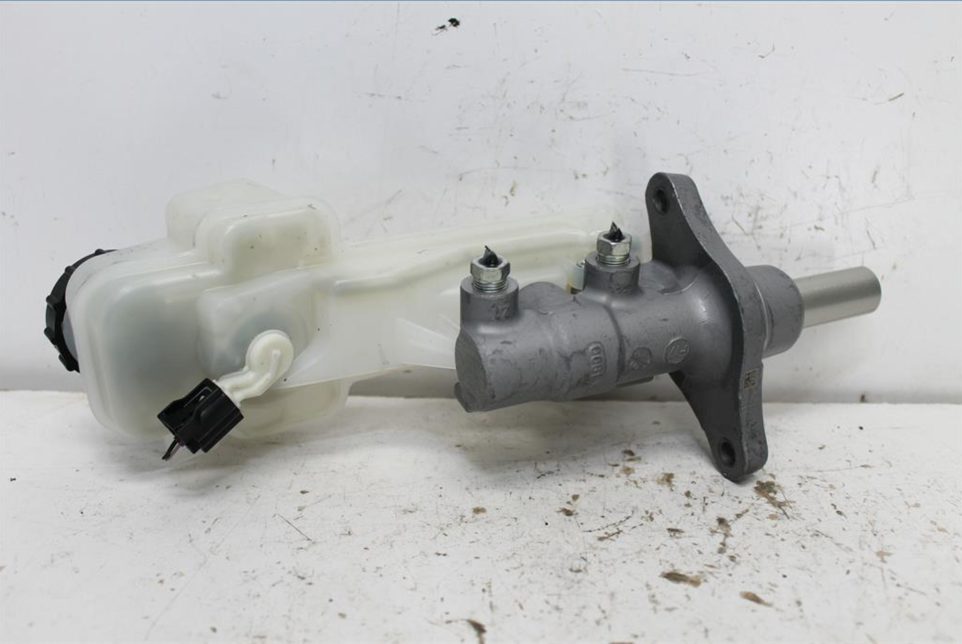 Mazda, 3 Master Cylinder Bn 05/16 02/19