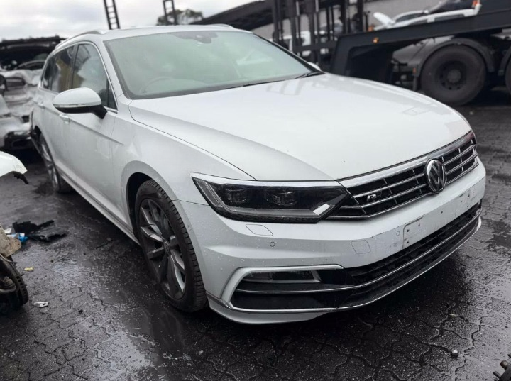 Used Volkswagen, Passat Right Headlamp , B8/Mk7, W/ Led Type, 06/15-10/19  – main images - All Good Parts