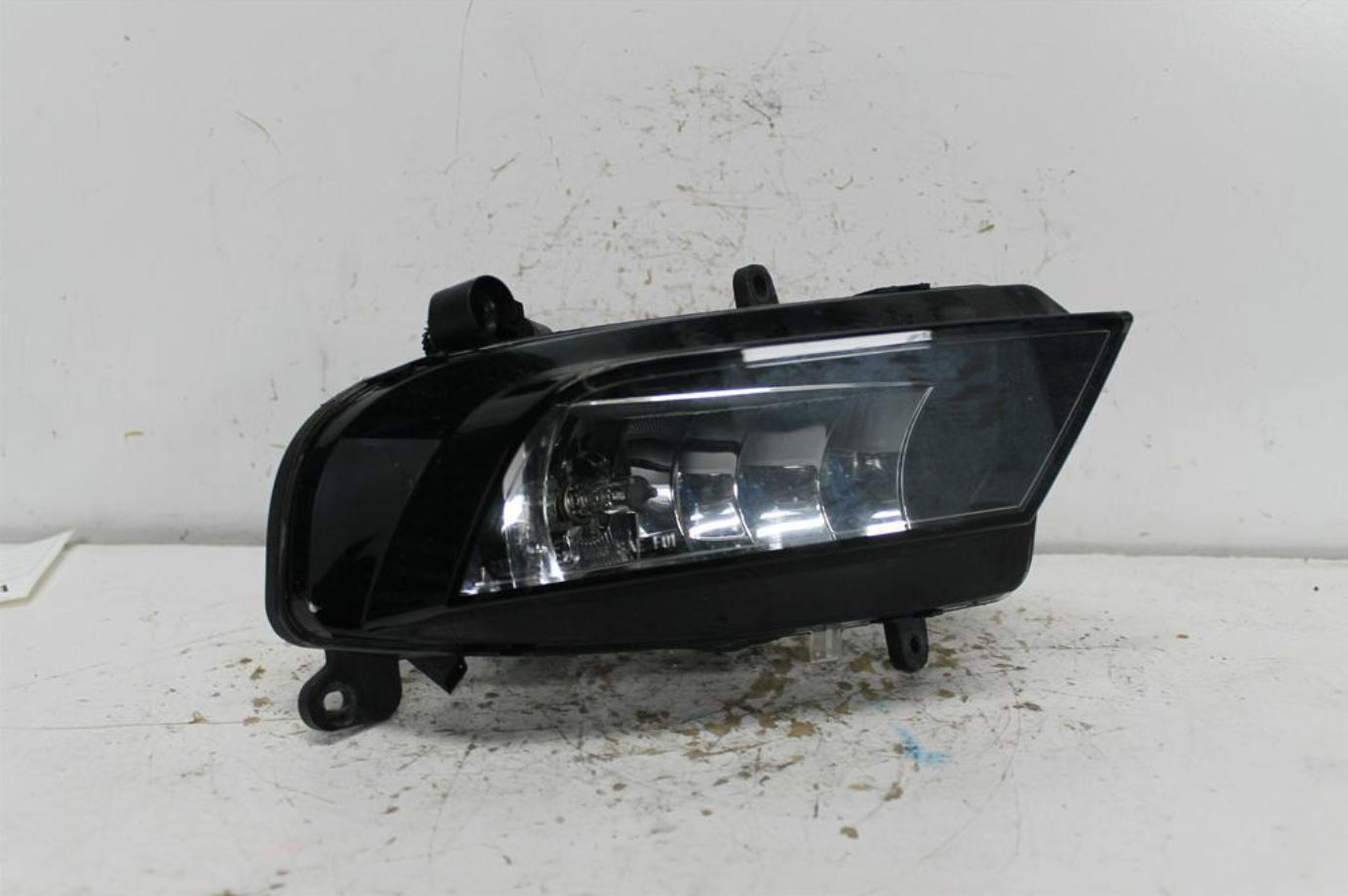 Audi, A4 Right Indicator/Fog/Side Bumper Foglamp B8 8K 02/12 01/16