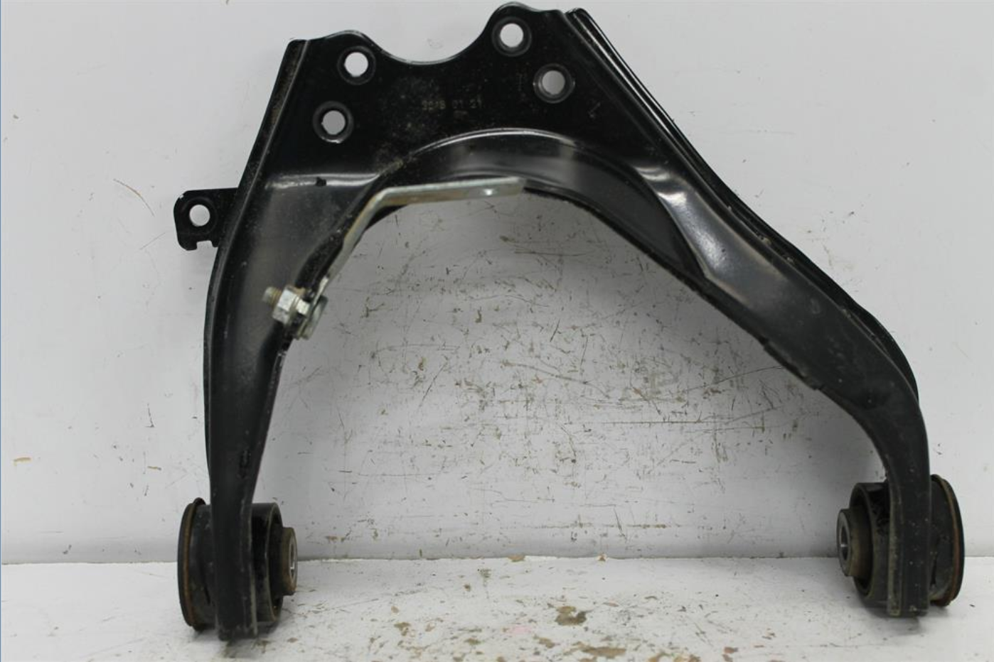 LDV, T60 Left Front Upper Control Arm Sk8C 07/17