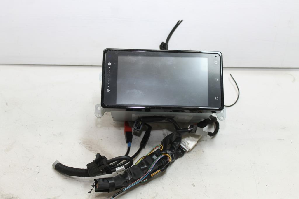 Used Mitsubishi, Triton Stereo/Head Unit Head Unit W/ Display Unit 7In Touchscreen Glx/Glx+/Glx R/Gsr Mr 01/20 10/23 2021 – image 1 - All Good Parts