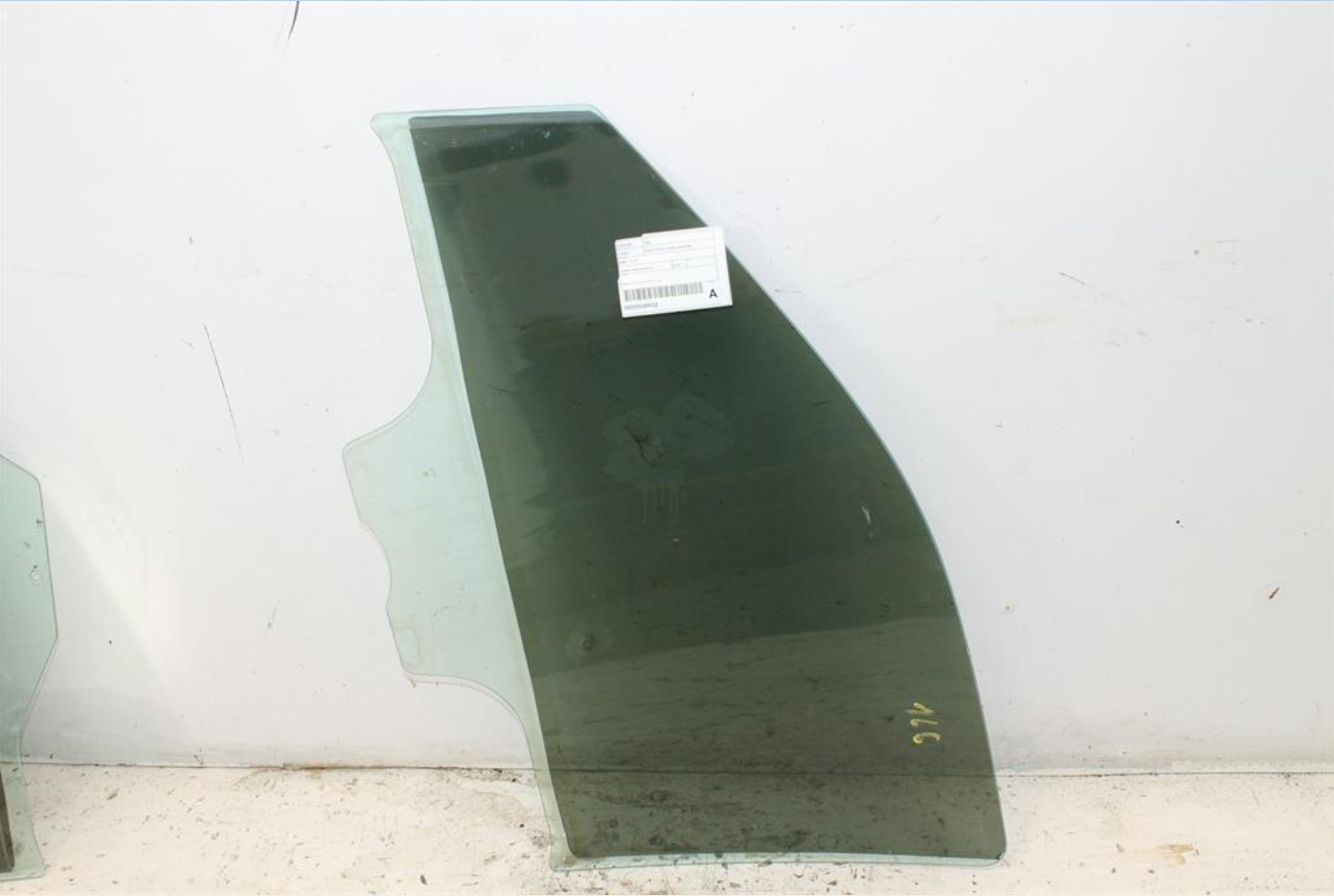 LDV, T60 Right Front Door Window Sk8C 07/17