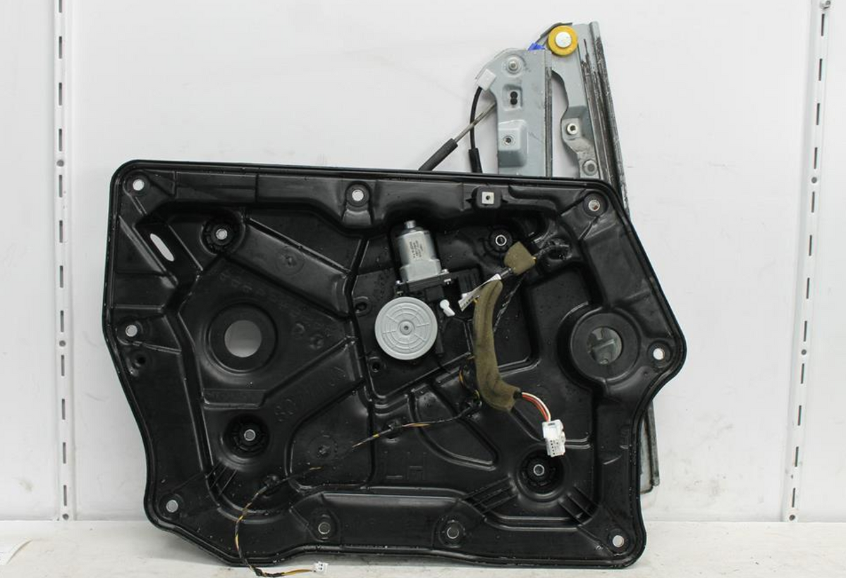 Used Renault, Koleos Left Front Window Reg/Motor H45 Door Reg Assy (Reg And Motor) 09/08 08/13 2012 – image 1 - All Good Parts