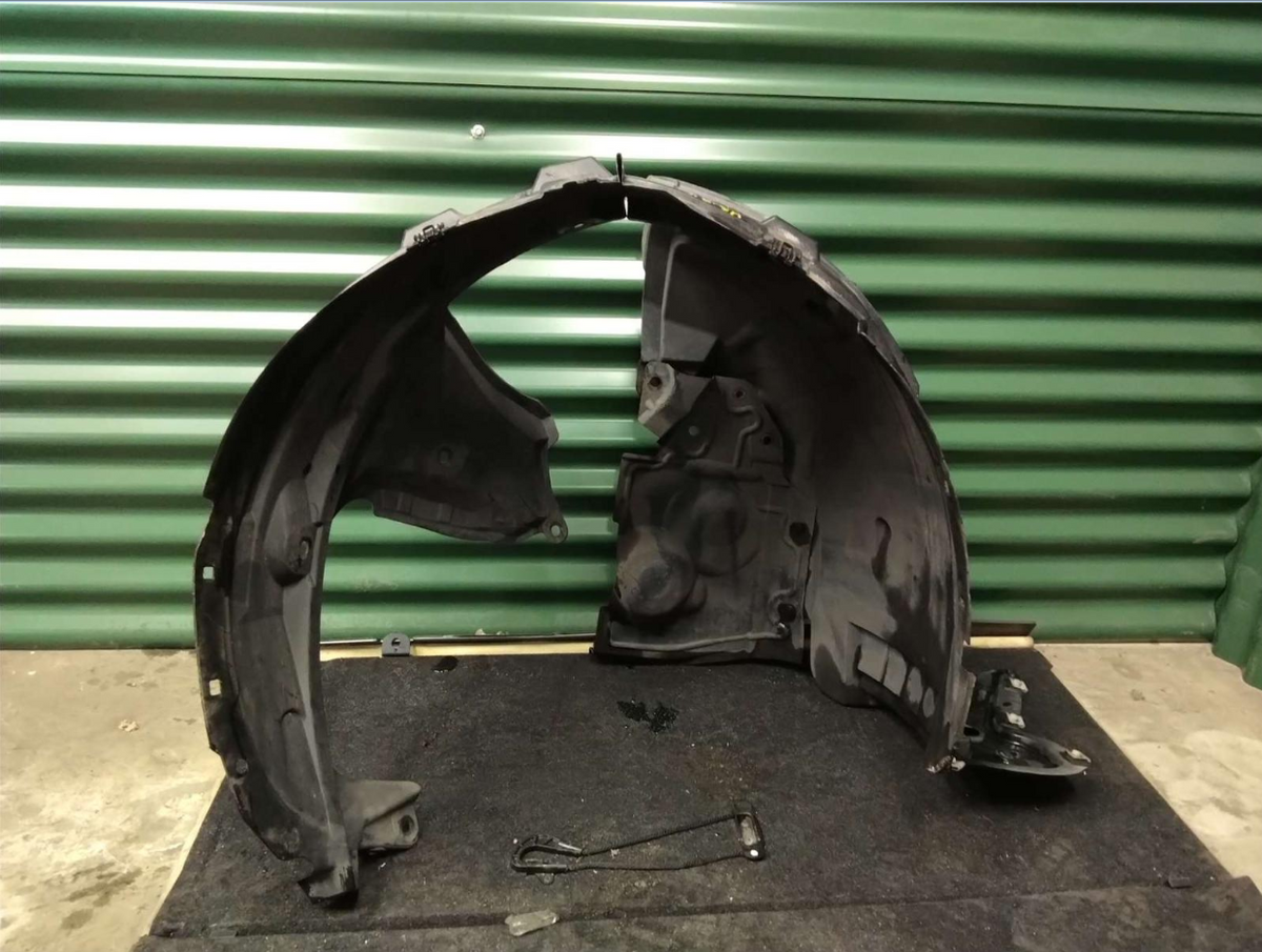 Used Nissan, Xtrail Left Guard Liner Front T32 02/14 01/17 2015 – image 1 - All Good Parts