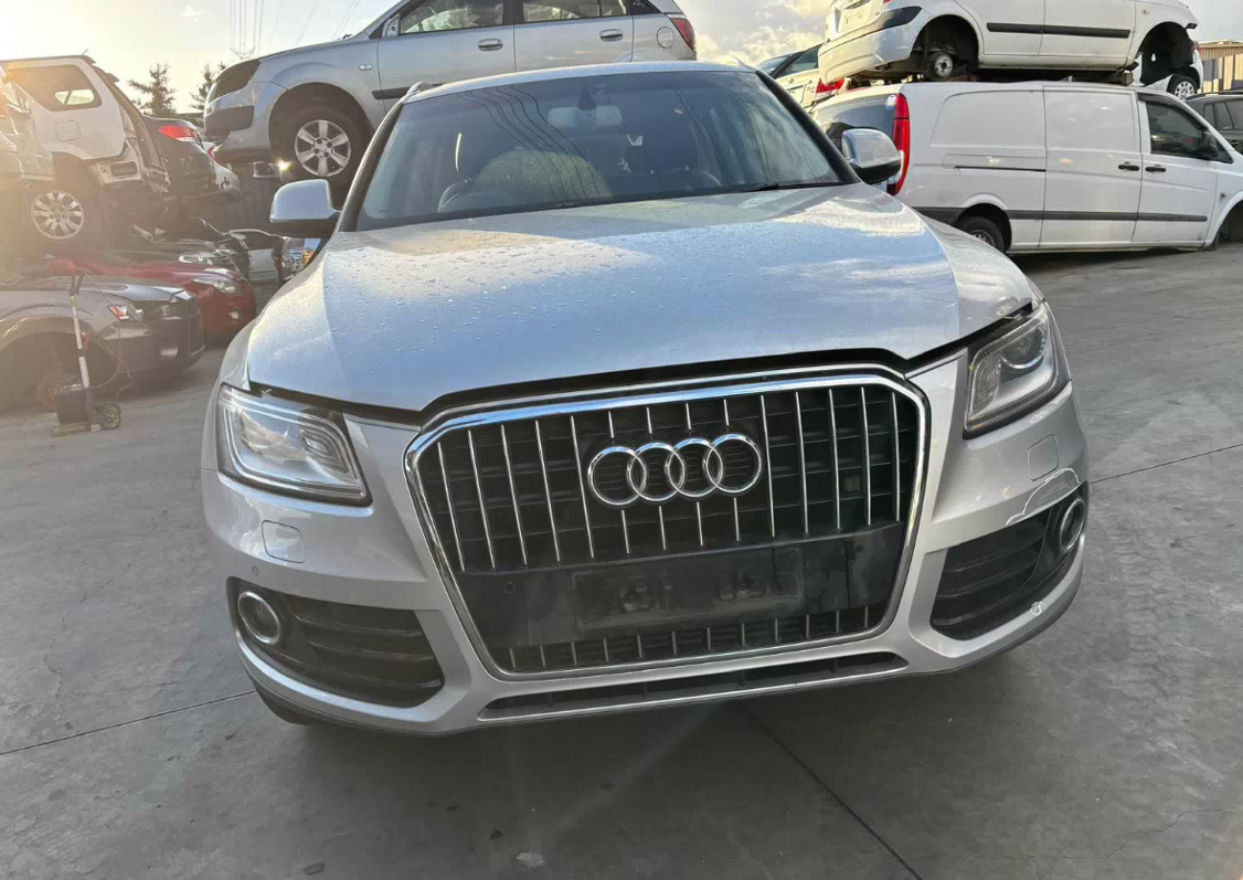 Used Audi, Q5 Left Headlamp , 8R, Halogen Type, 11/12-01/17  – main images - All Good Parts