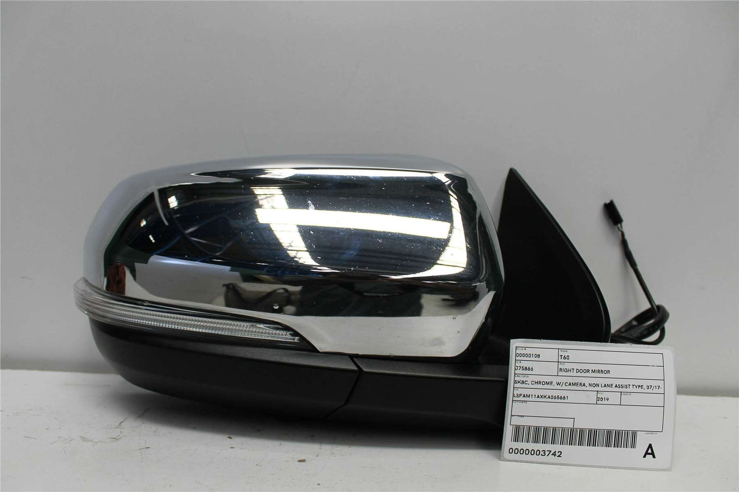 LDV, T60 Right Door Mirror Sk8C Chrome W/ Camera W/ Lane Assist Type 07/17