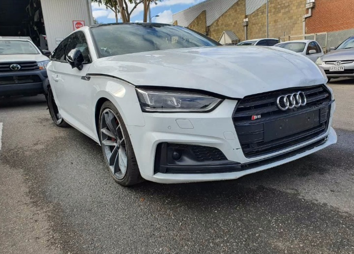 Used Audi, A5 Right Headlamp , F5, A5/S5, Led, W/ Matrix Type, 07/16-01/20  – main images - All Good Parts